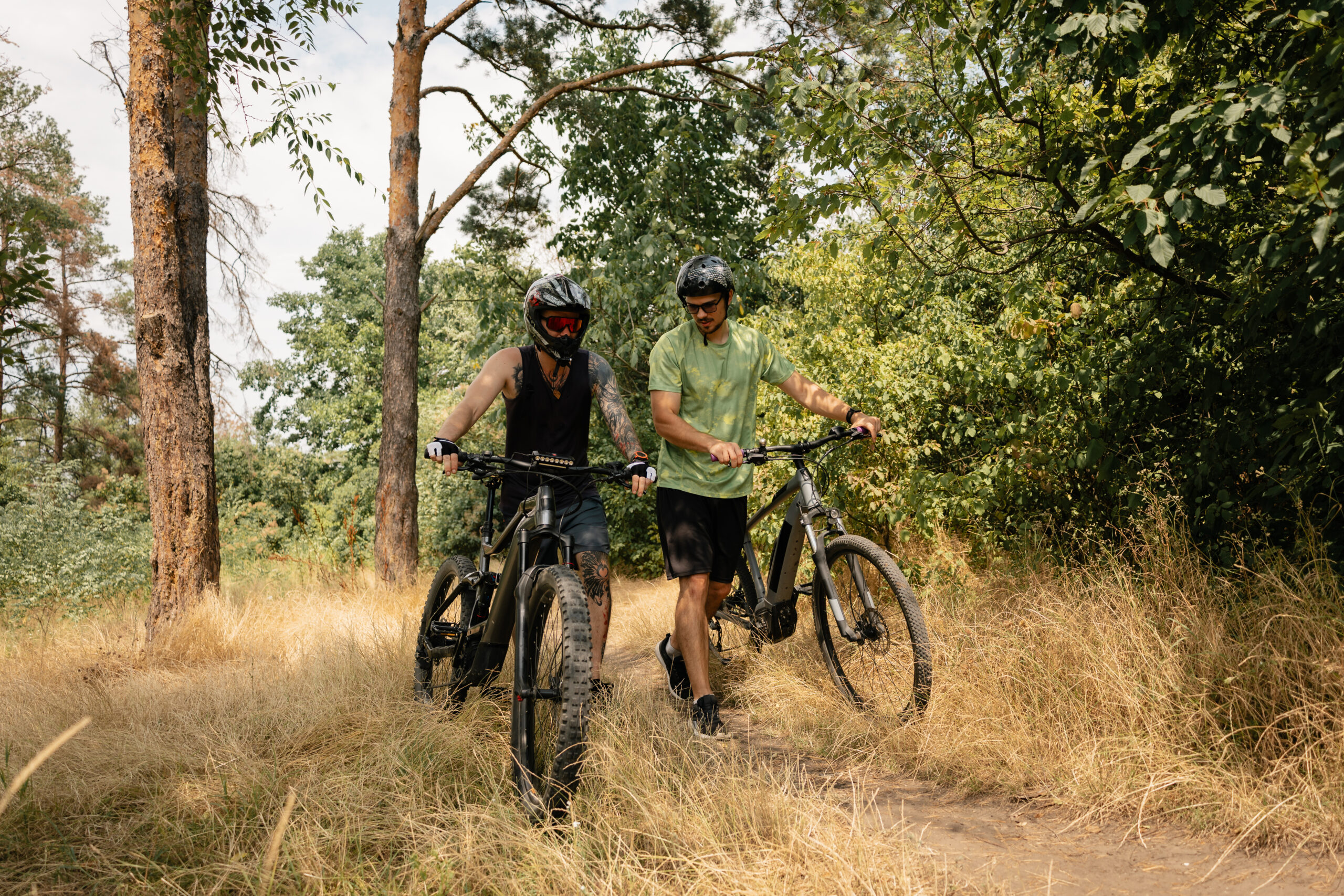 Two cyclists enjoying an e-bike ride